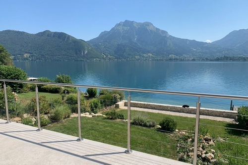 Garde-corps inox &agrave; cables sur terrasse