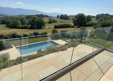 Garde-corps verre sur rail