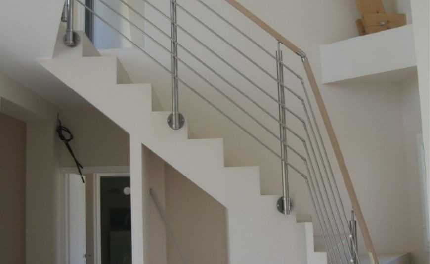 Quelle norme garde-corps escalier respecter ?